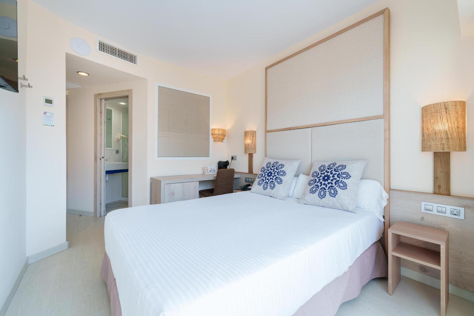Ferrer Janeiro Hotel & Spa Can Picafort  Buitenkant foto