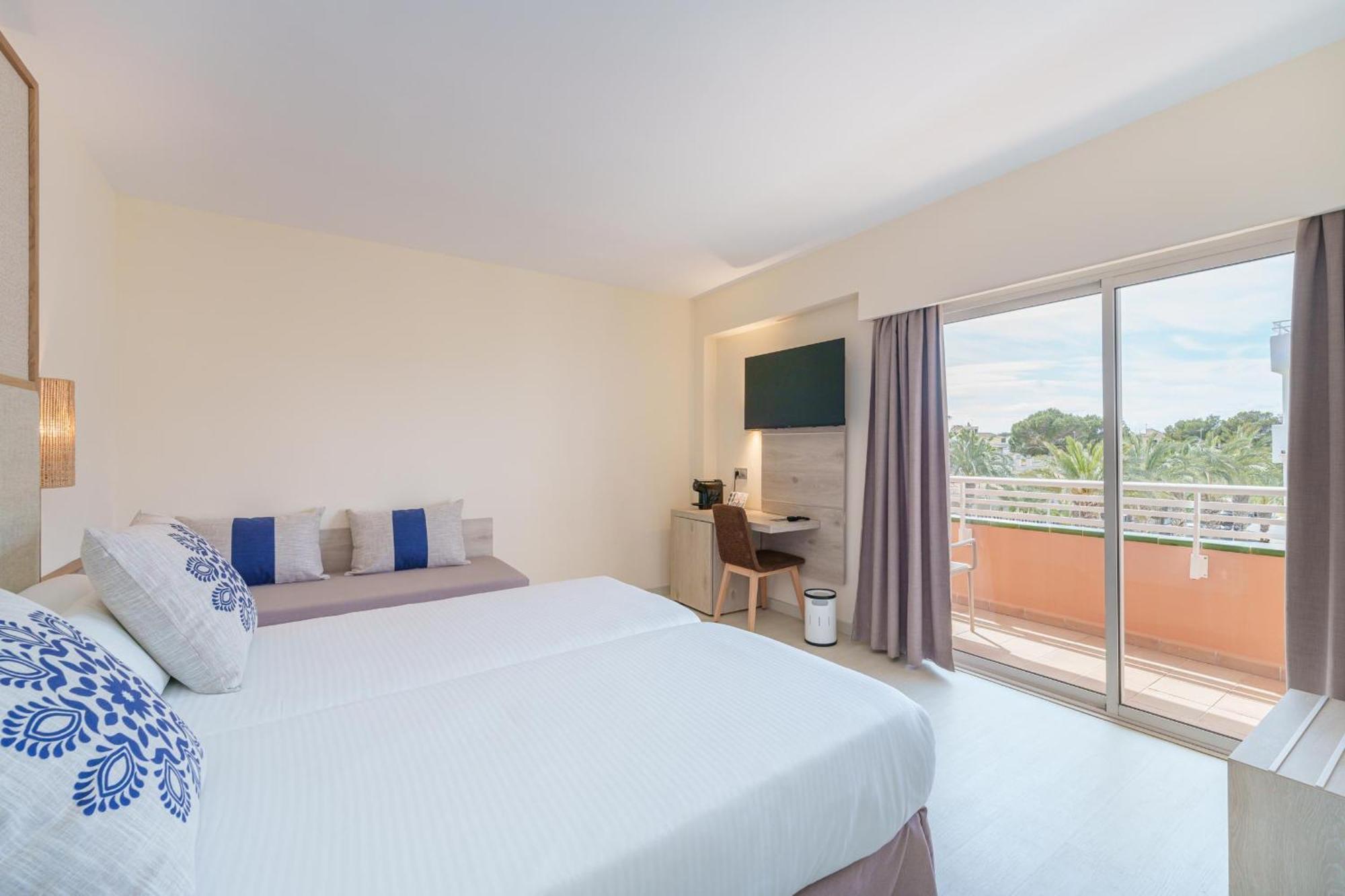 Ferrer Janeiro Hotel & Spa Can Picafort  Buitenkant foto