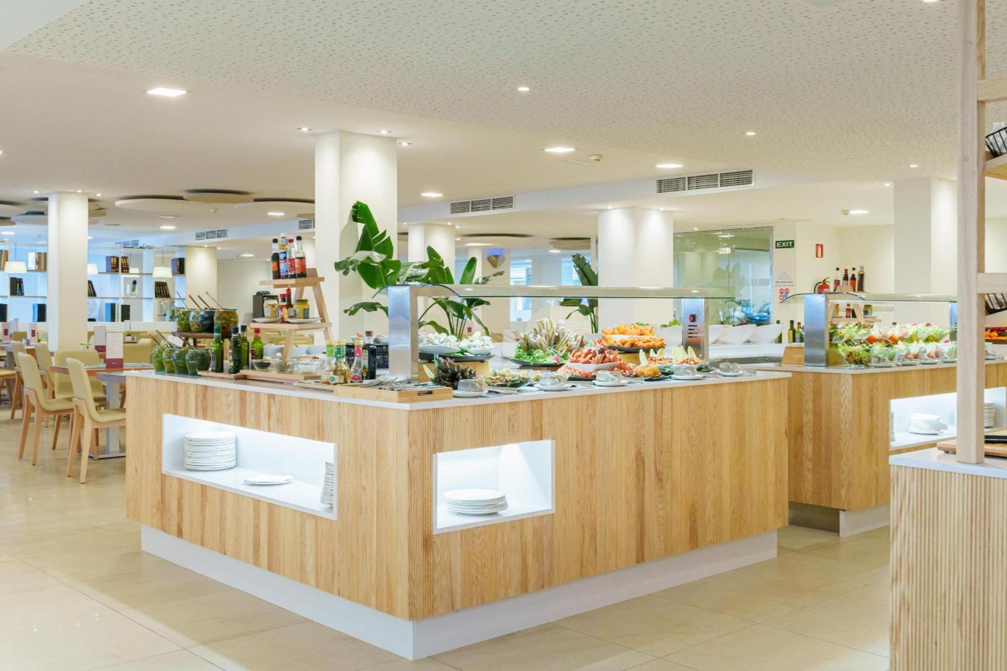 Ferrer Janeiro Hotel & Spa Can Picafort  Buitenkant foto
